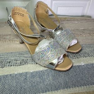 DI MICHI Dance Shoes Glittering Silver Heels